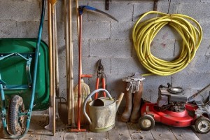 home gardening tools and equipmentS