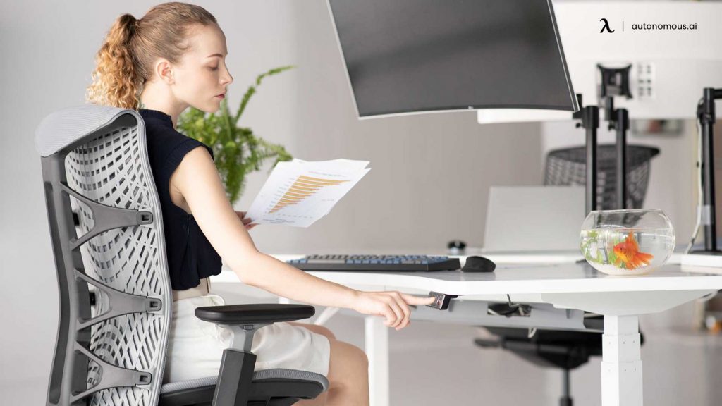 Nowadays, most of the office work requires sustained sedentary time. However, according to WHO, a prolonged sedentary lifestyle can be detrimental to anyone in the long run and increase the risk of cardiovascular diseases, diabetes, obesity, high blood pressure, osteoporosis, lipid disorders and many others. The same problem applies to the home offices as well.   