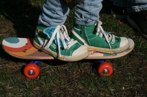 kids skateboarding shoes