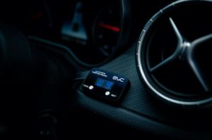 the purpose of throttle controllers