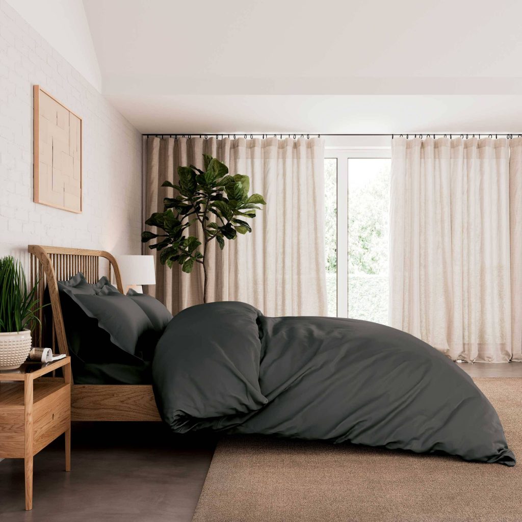 Why You Need a Bed Cover and How to Choose