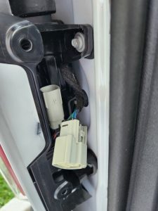 unplug-electrical-connector