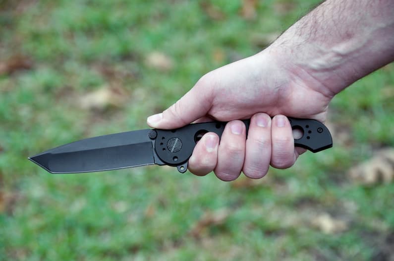 De-knife